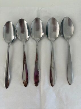Oneida Stainless Steel Teaspoons - Polished Silver Set of 5